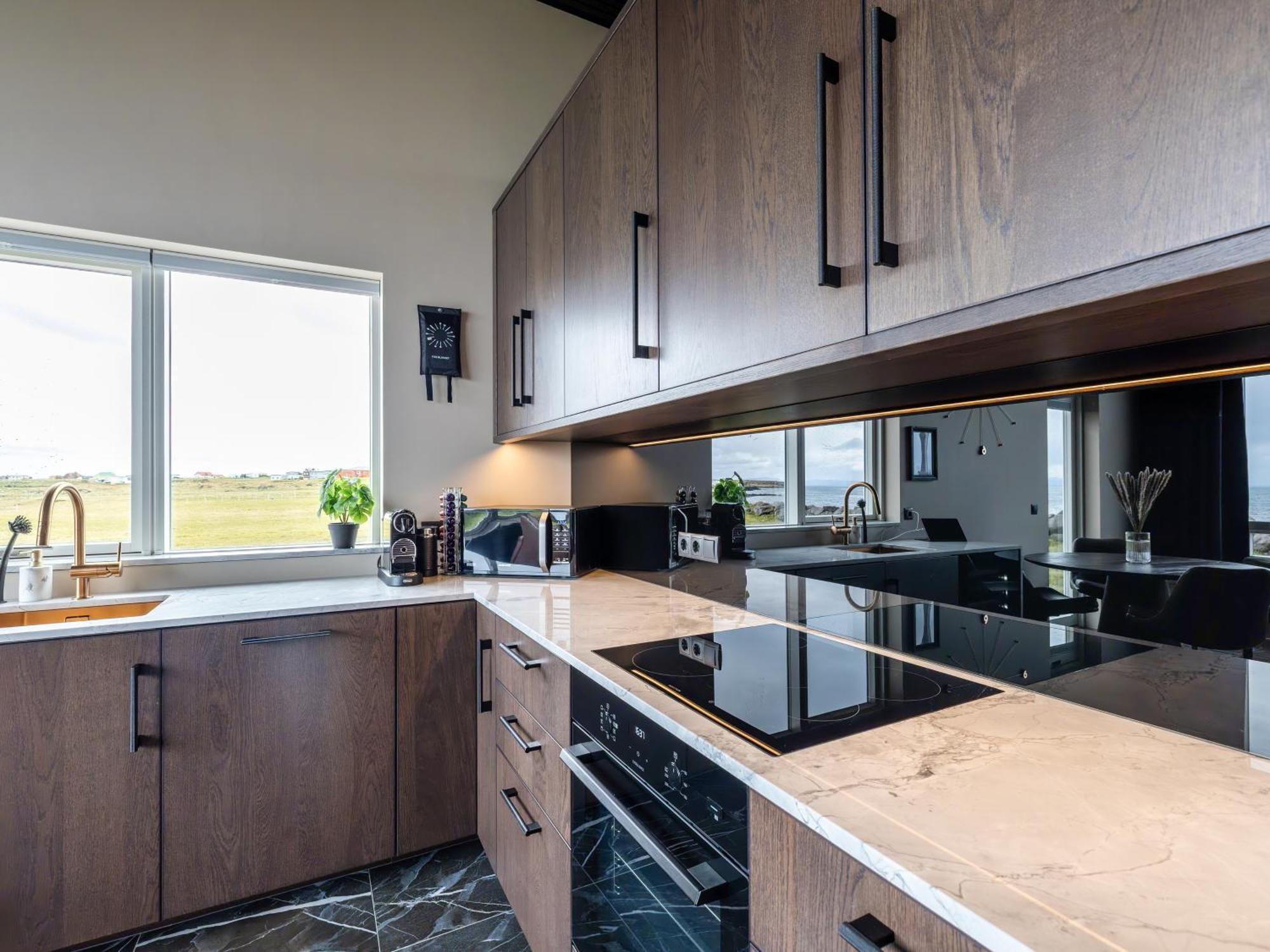 Bay View Apartments Gardur エクステリア 写真