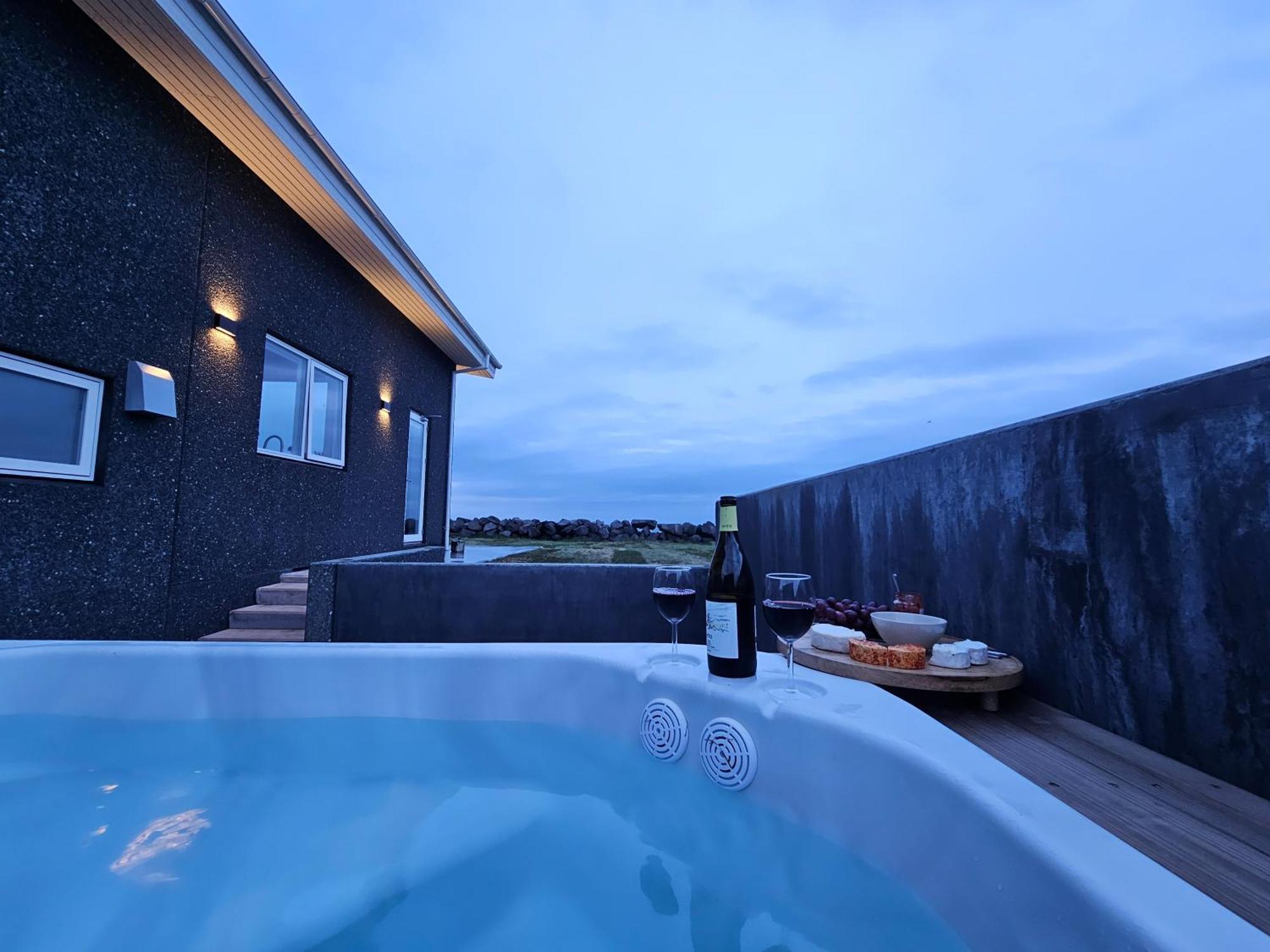 Bay View Apartments Gardur エクステリア 写真